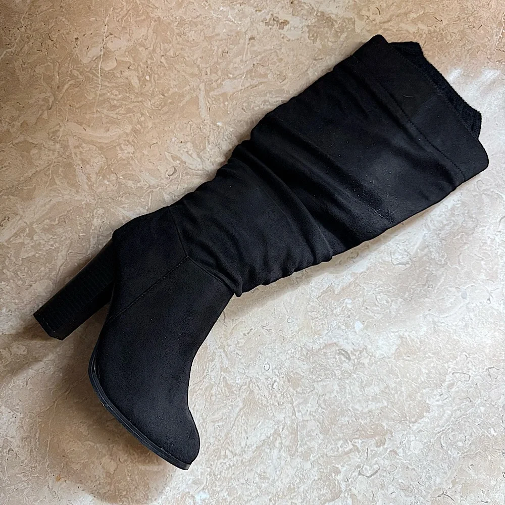 VENUS Knee High Black Stretch Suede PU Boots with Heel 9 NIB - Picture 2 of 3
